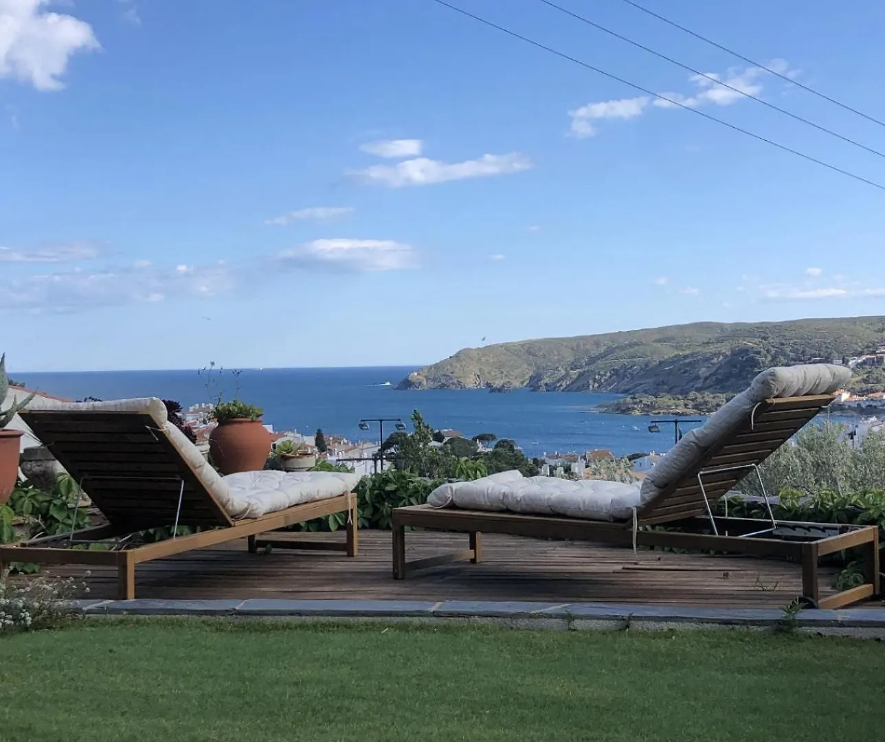 Stunning Views Over Cadaques contacts